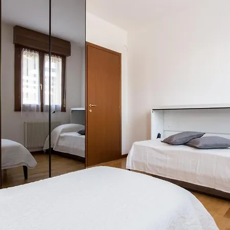 605-casa Di Maria Rosa Daire Tessera