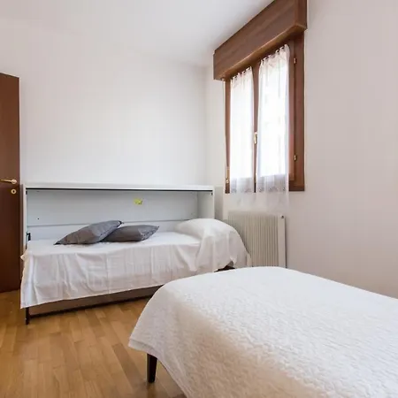 605-casa Di Maria Rosa * Tessera